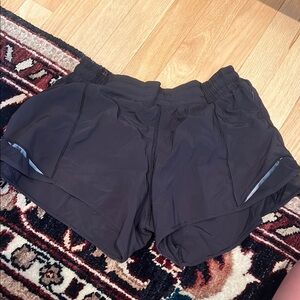 Lululemon Women's Black 4.5” Hotty Hot Shorts